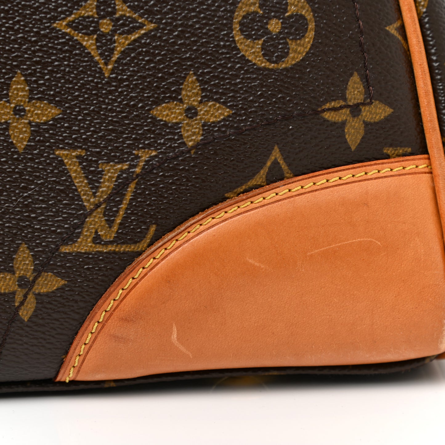 Monogram Beverly MM