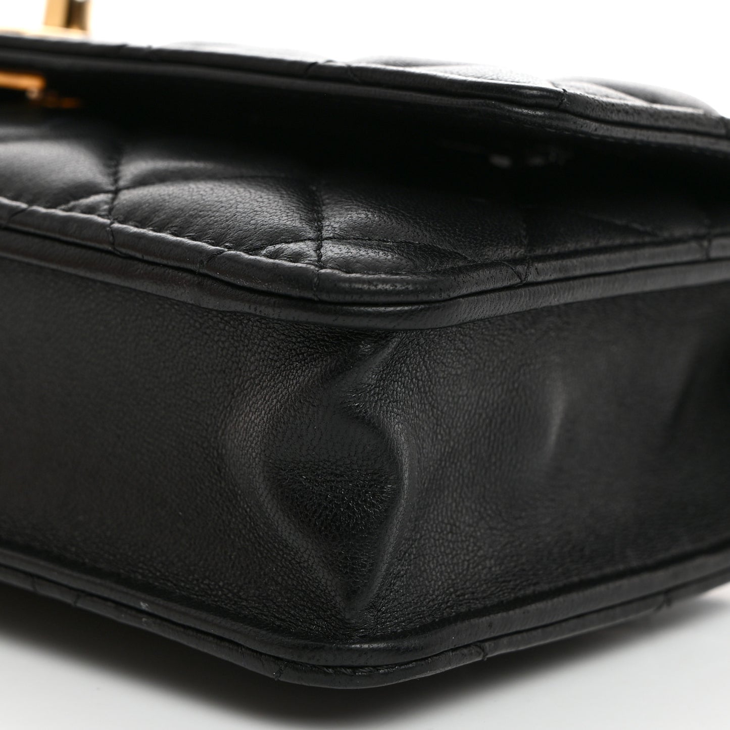 Lambskin Quilted CC Pearl Crush Wallet on Chain WOC Black
