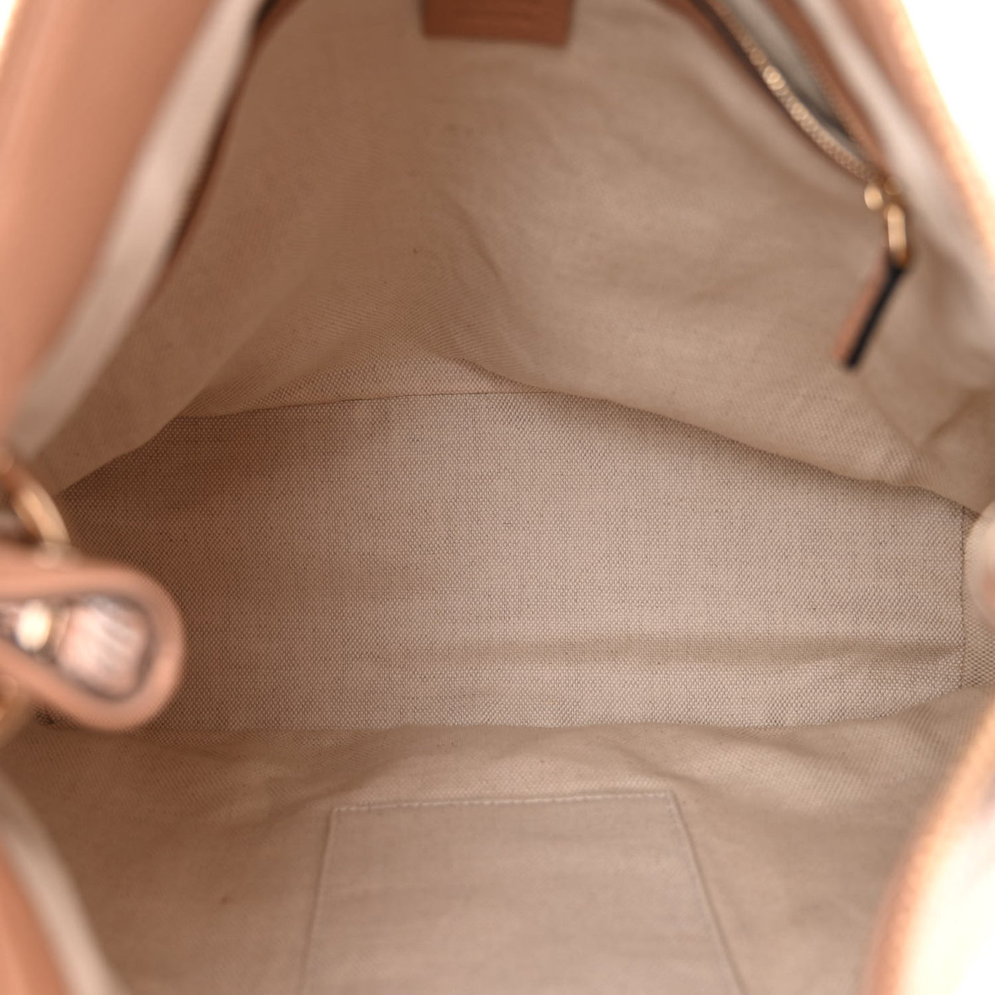 Pebbled Calfskin Large Soho Hobo Camelia