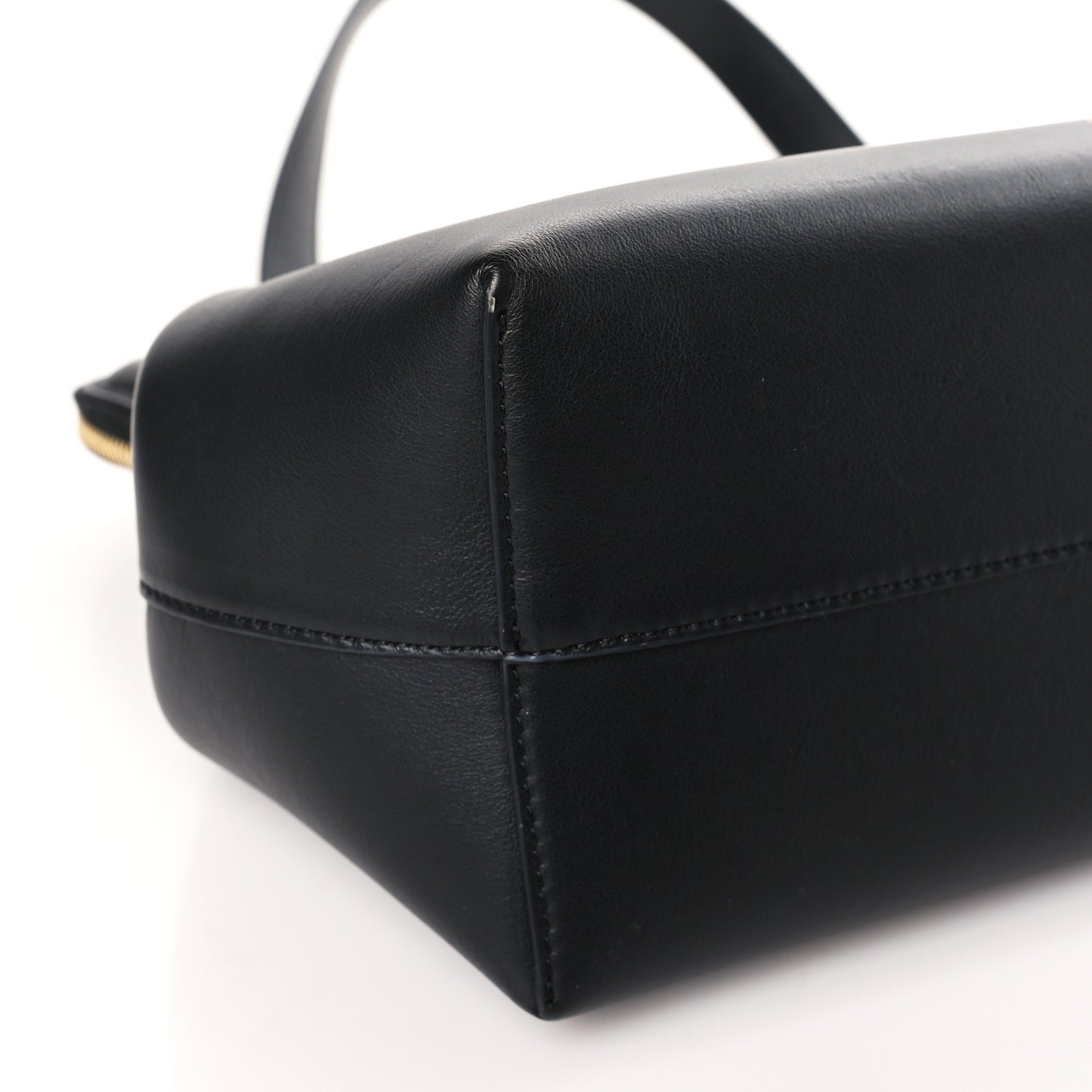 Smooth Calfskin M Frame Bag Black Flamma