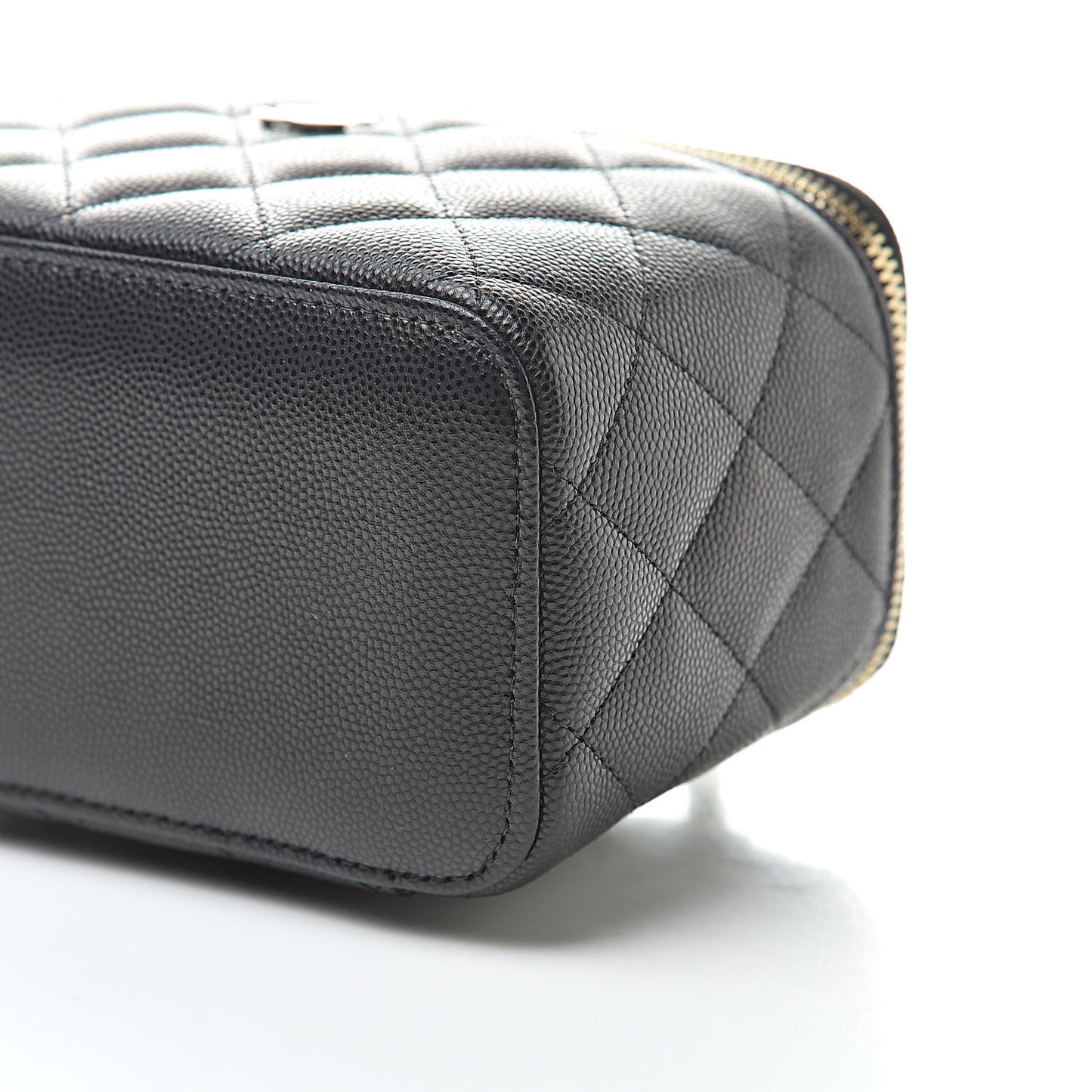 Caviar Quilted Small Vanity Case With Chain Black