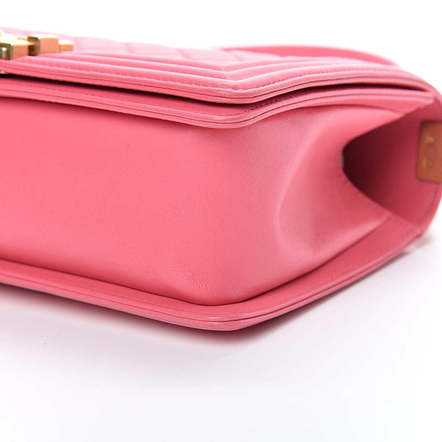 Lambskin Quilted Medium Boy Flap Pink