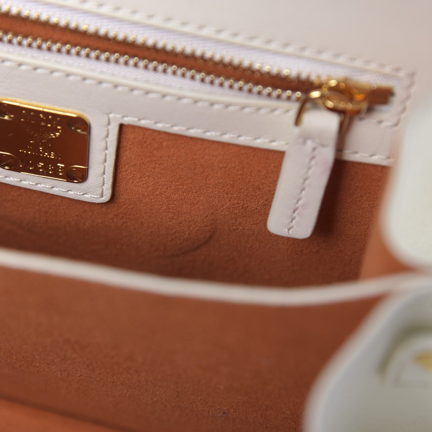 Visetos Calfskin Small Patricia Crossbody Bag Cognac White