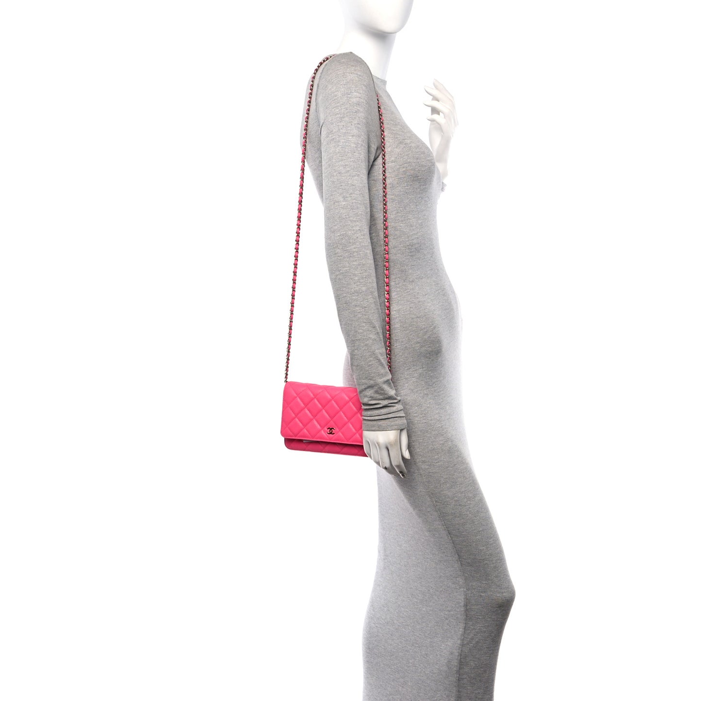 Caviar Quilted Wallet on Chain WOC Fuchsia