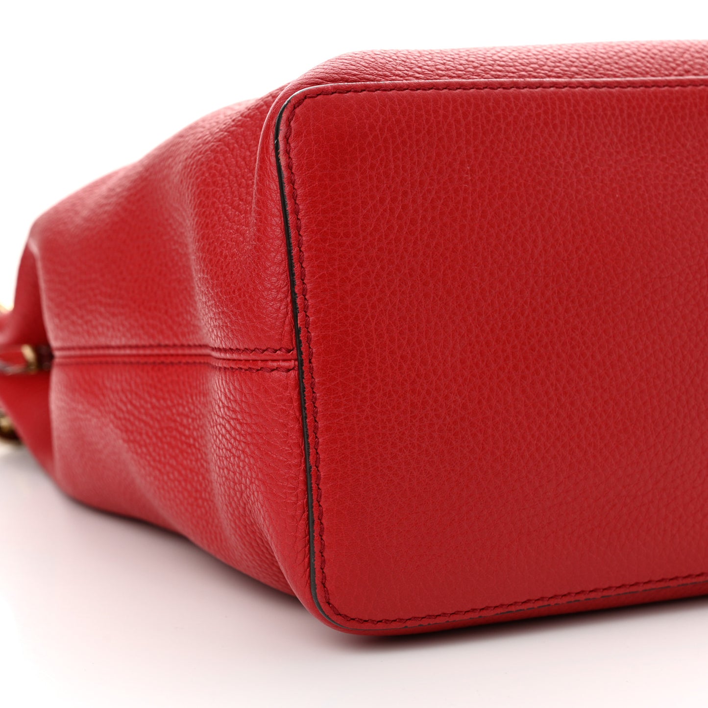 Pebbled Calfskin Large Soho Hobo Tabasco Red