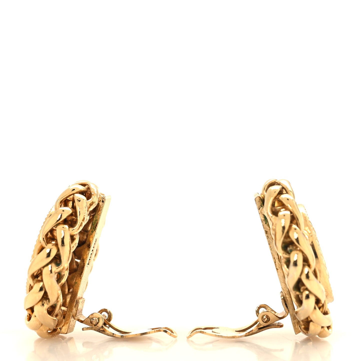 Metal Round CC Wheat Clip On Earrings Gold