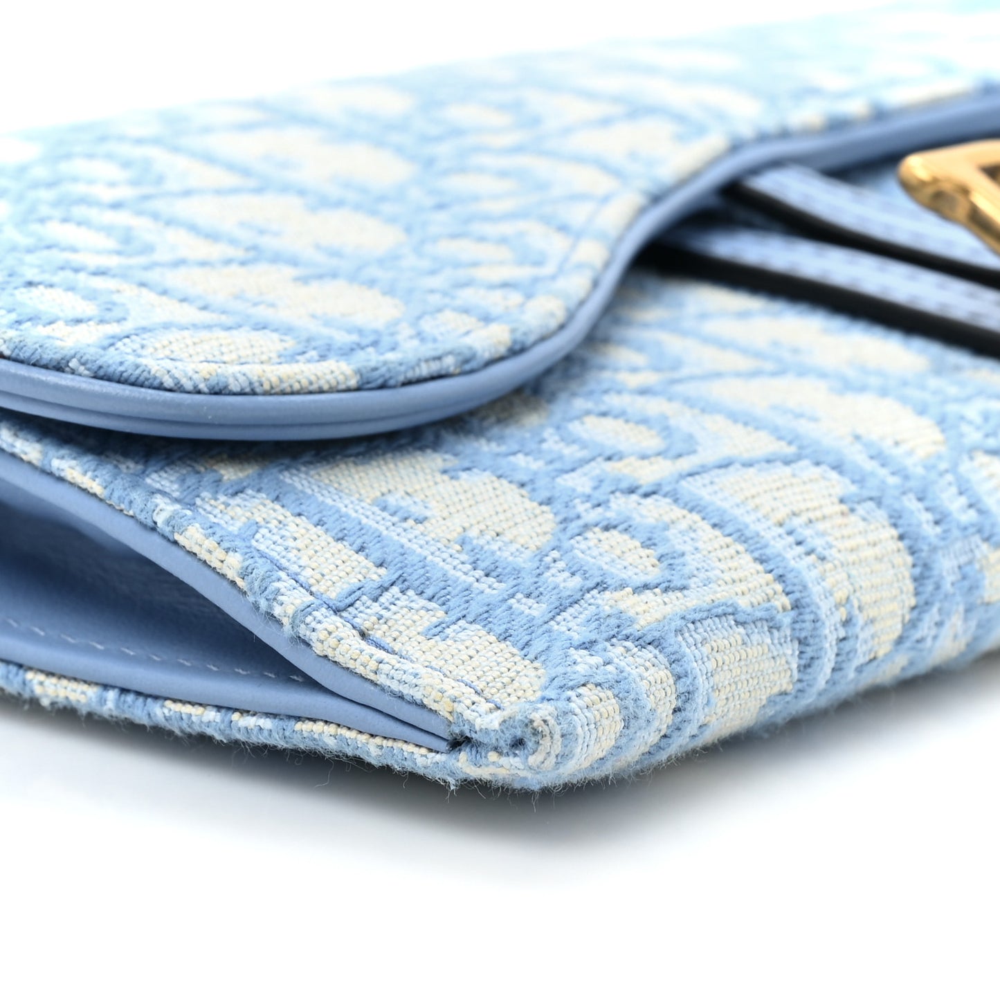Oblique Saddle Chain Long Wallet Cornflower Blue