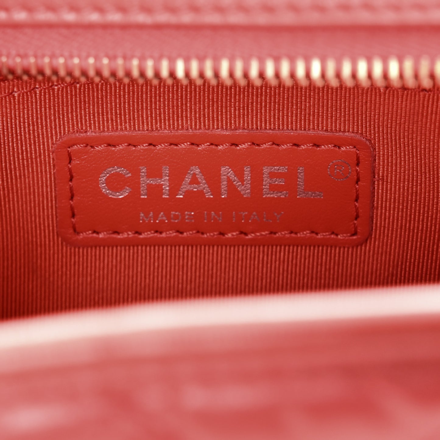 Aged Calfskin Quilted Small Gabrielle Hobo Red