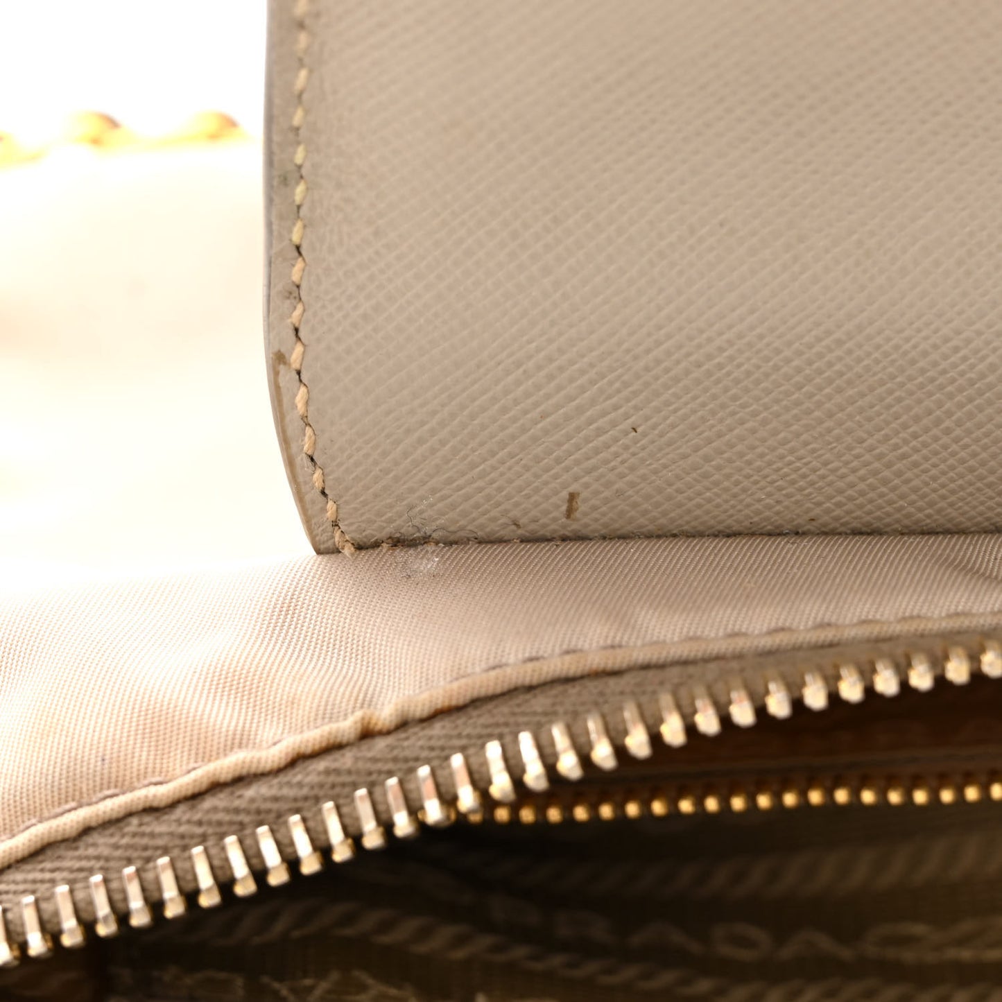 Tessuto Nylon Saffiano Crossbody Bag Talco