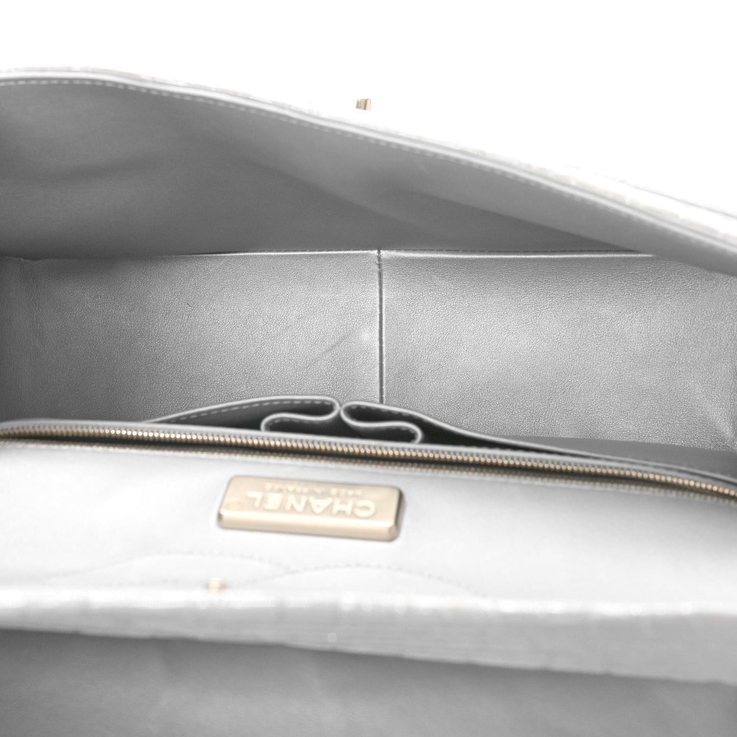 Iridescent Alligator Jumbo Double Flap Light Grey