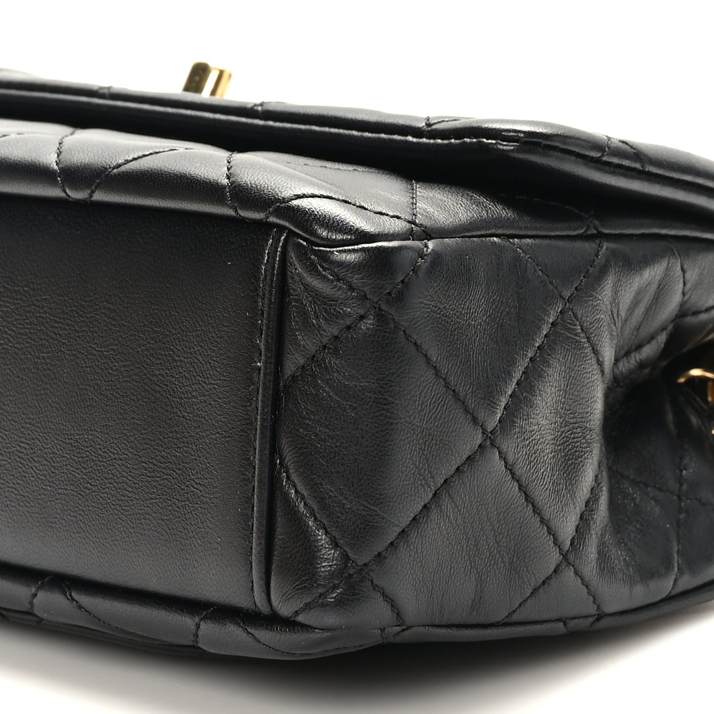 Lambskin Resin Pearl Quilted Small Flap Black