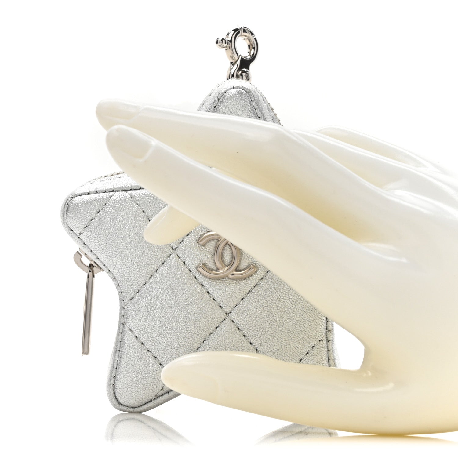 Chanel Metallic Lambskin Walk Of Fame Star Clip On Coin Purse Silver 2 of 8