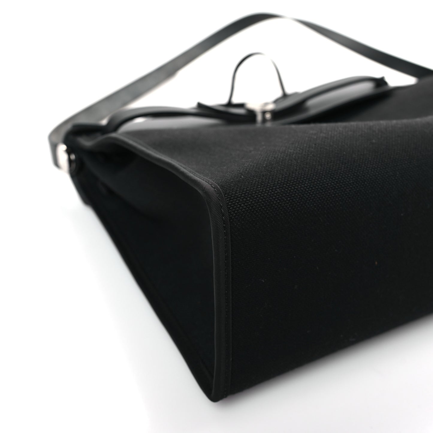 Military Toile Vache Hunter Herbag Zip PM 31 Black
