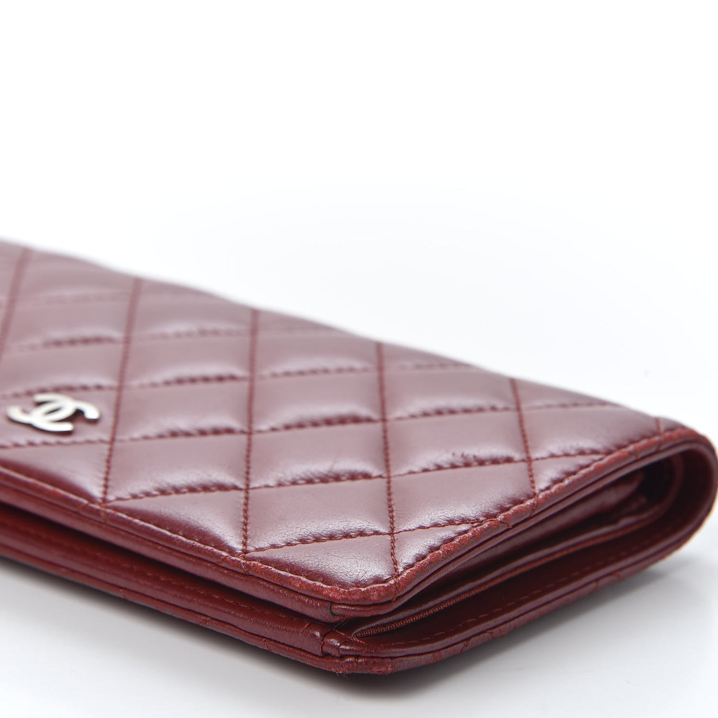 Lambskin Quilted Yen Wallet Red