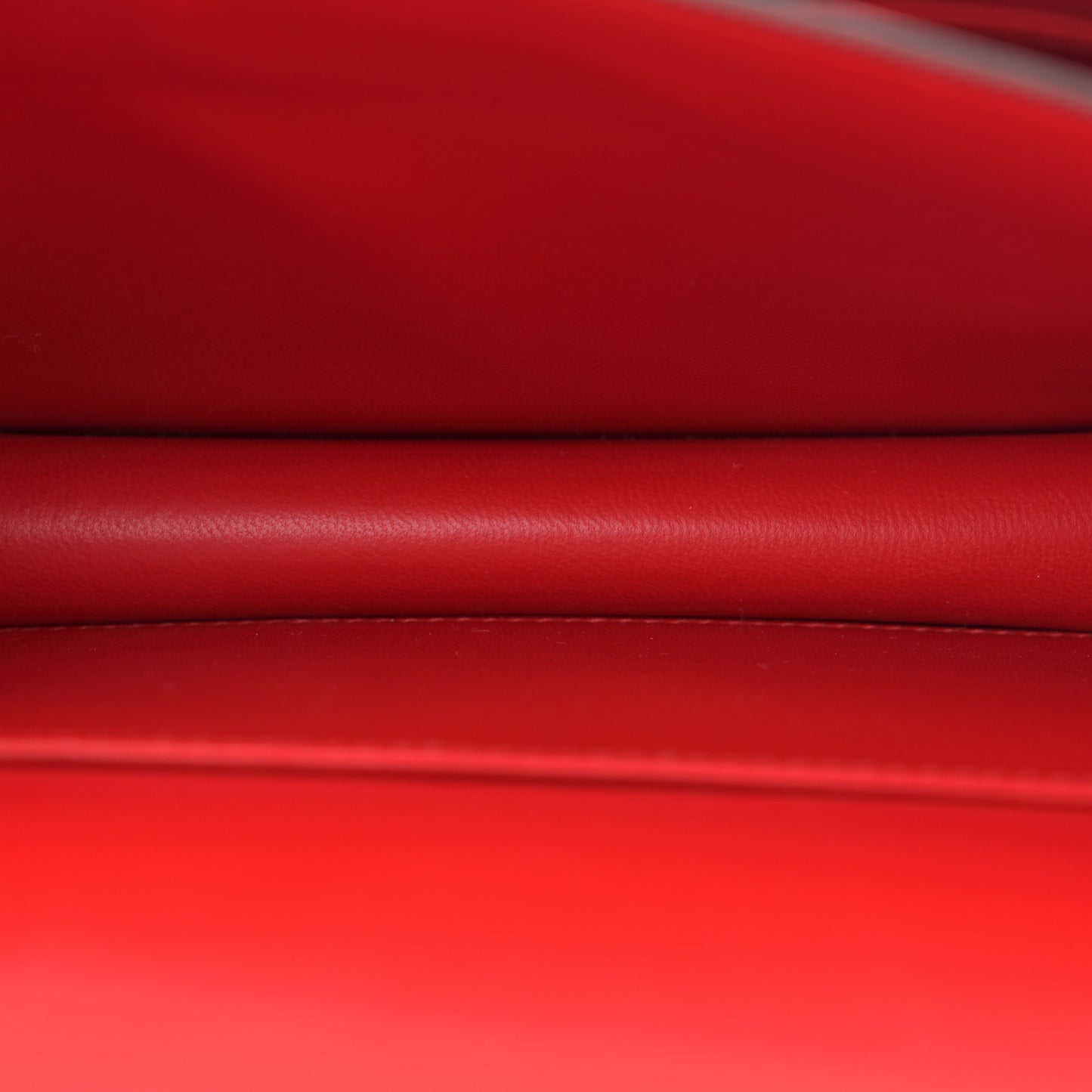 Epsom Enamel Constance 18 Rouge de Coeur Mauve Sylvestre