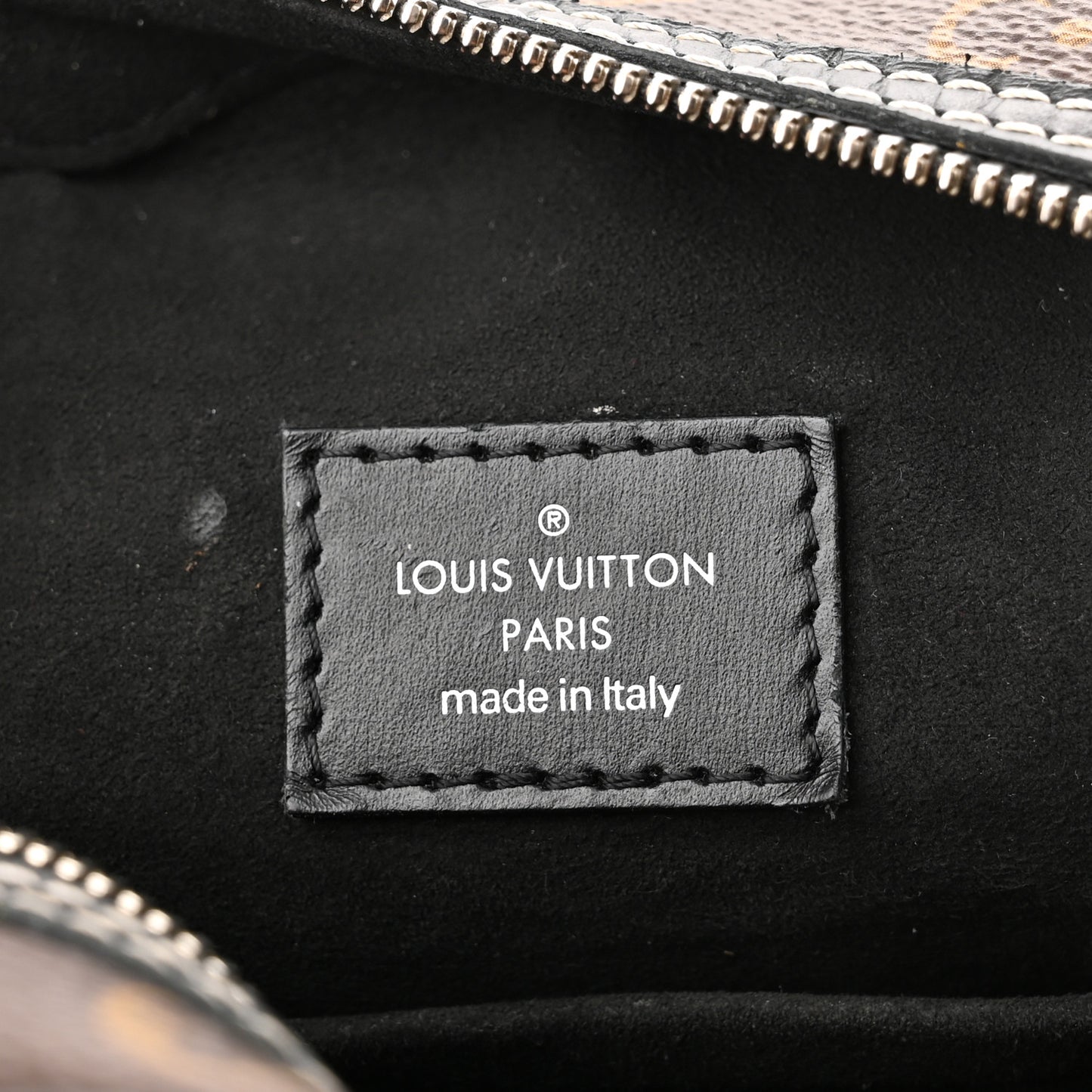 Calfskin Monogram LV Airline Boite Chapeau Souple White