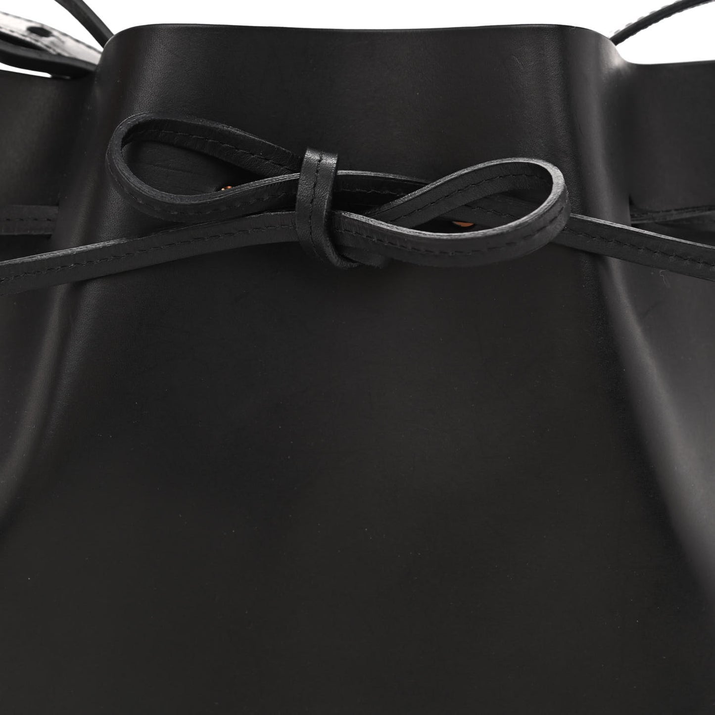 Vegetable Tanned Calfskin Bucket Bag Black Ballerina