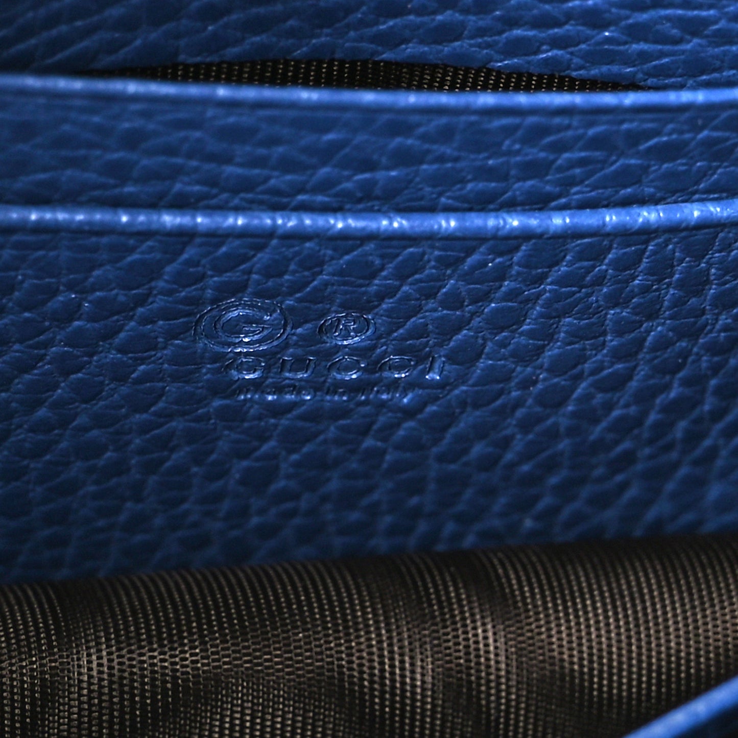 Dollar Calfskin Interlocking G Chain Wallet Caspian