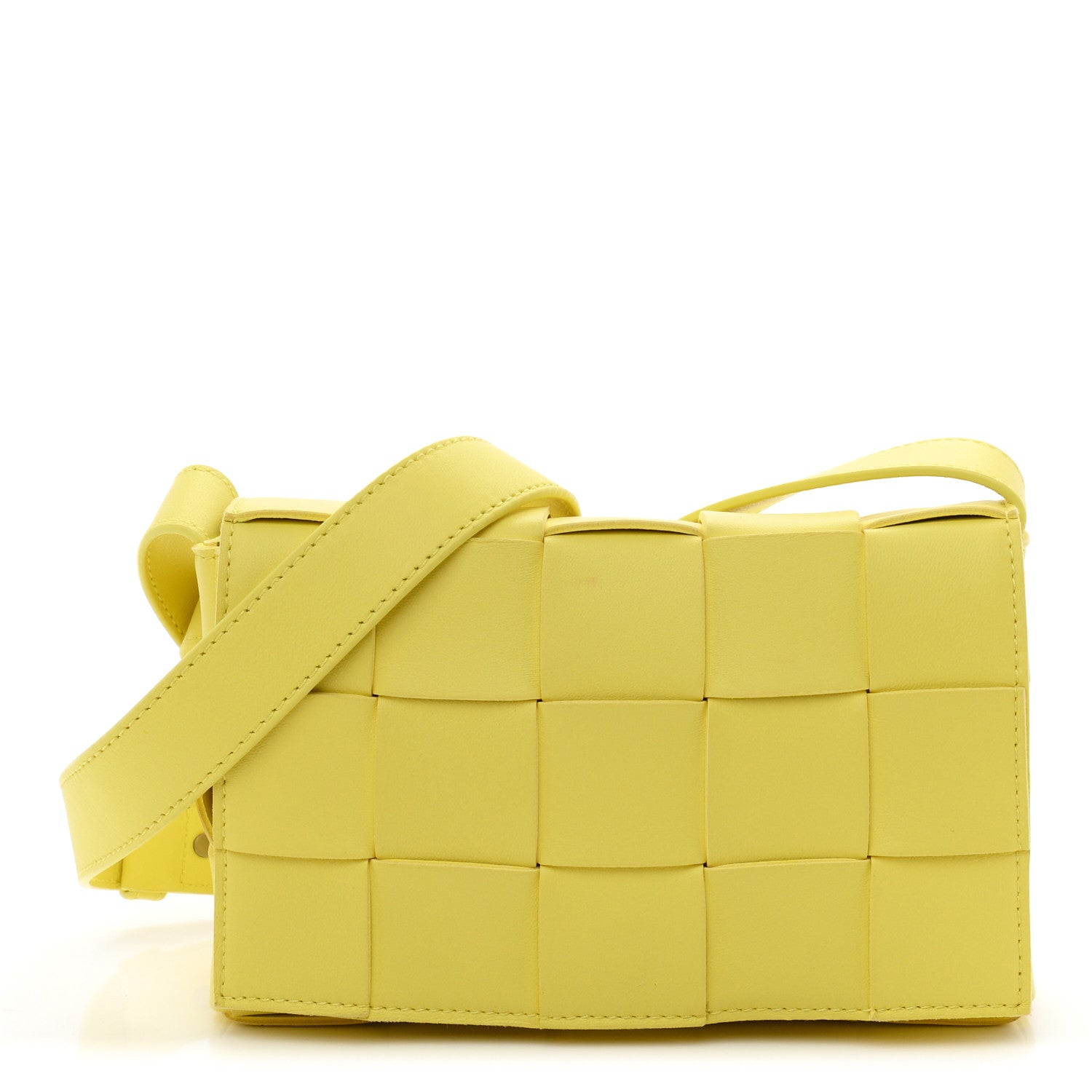 BOTTEGA VENETA ライトイエロー ハンドバッグ Bottega Veneta Lambskin Maxi Intrecciato Small Cassette Crossbody