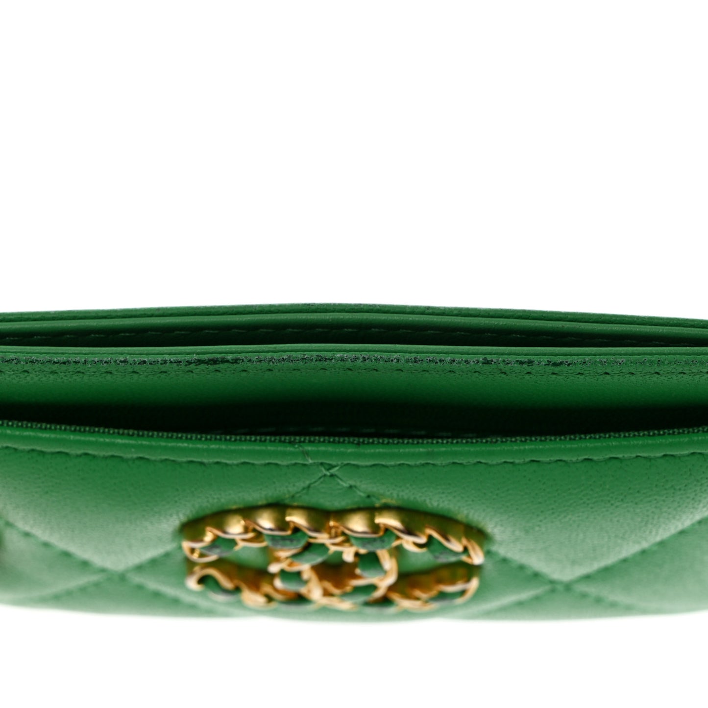 Lambskin Quilted Chanel 19 Card Holder Green