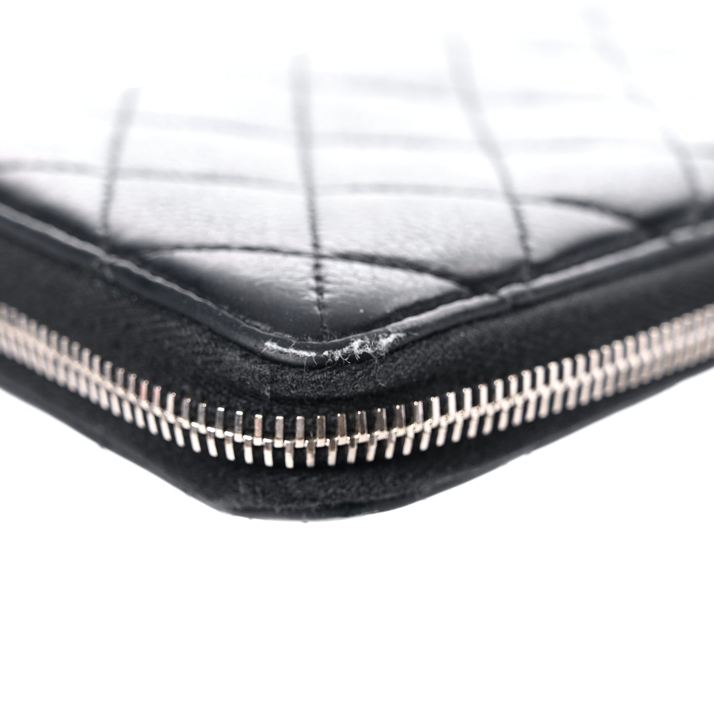 Caviar Quilted Medium Zip Around Wallet Black