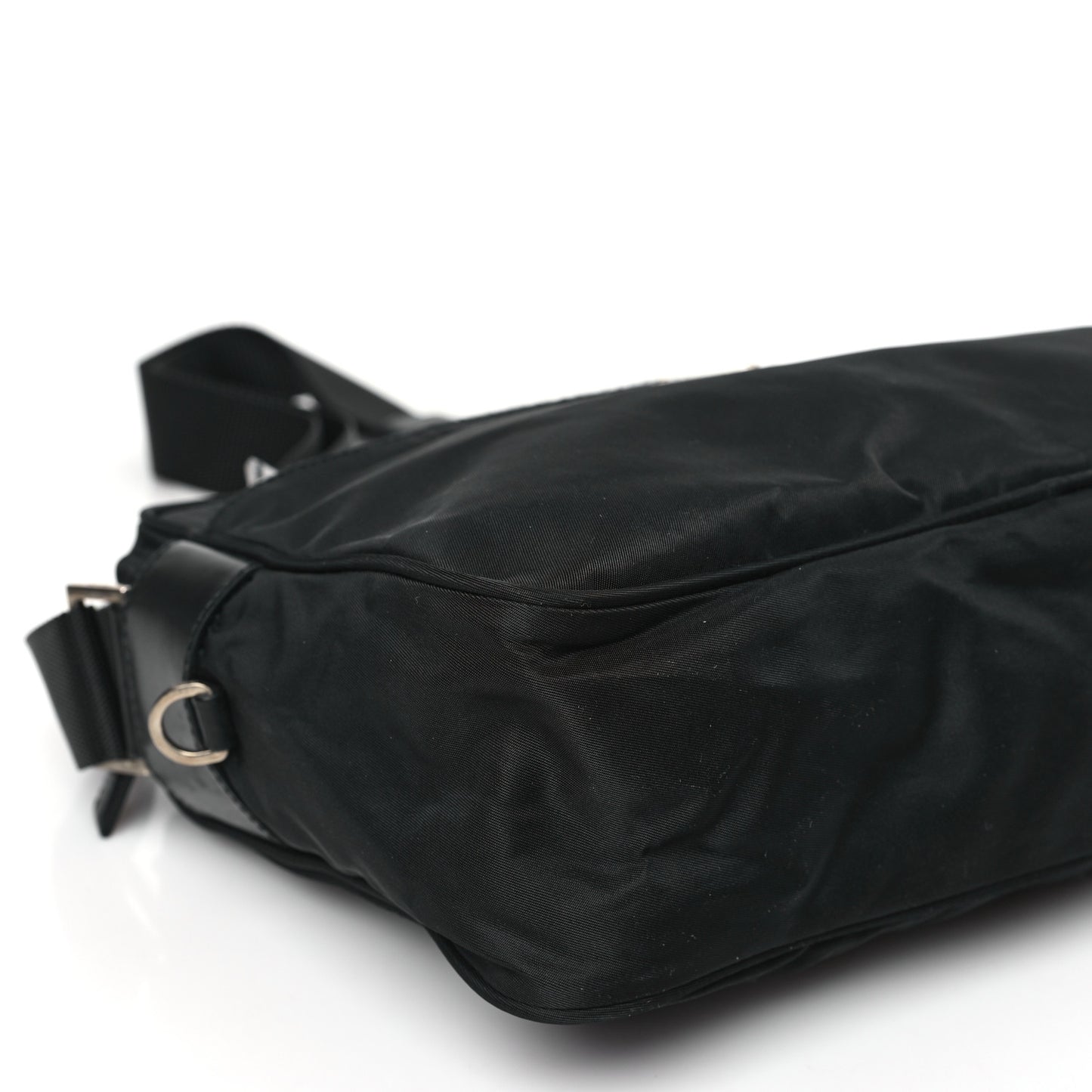 Nylon Vela Messenger Bag Black