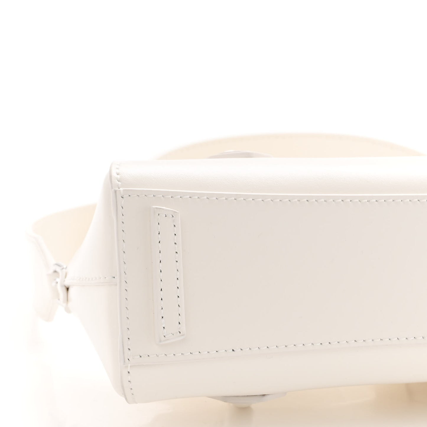 Box Calfskin Mini Antigona Stretch Ivory