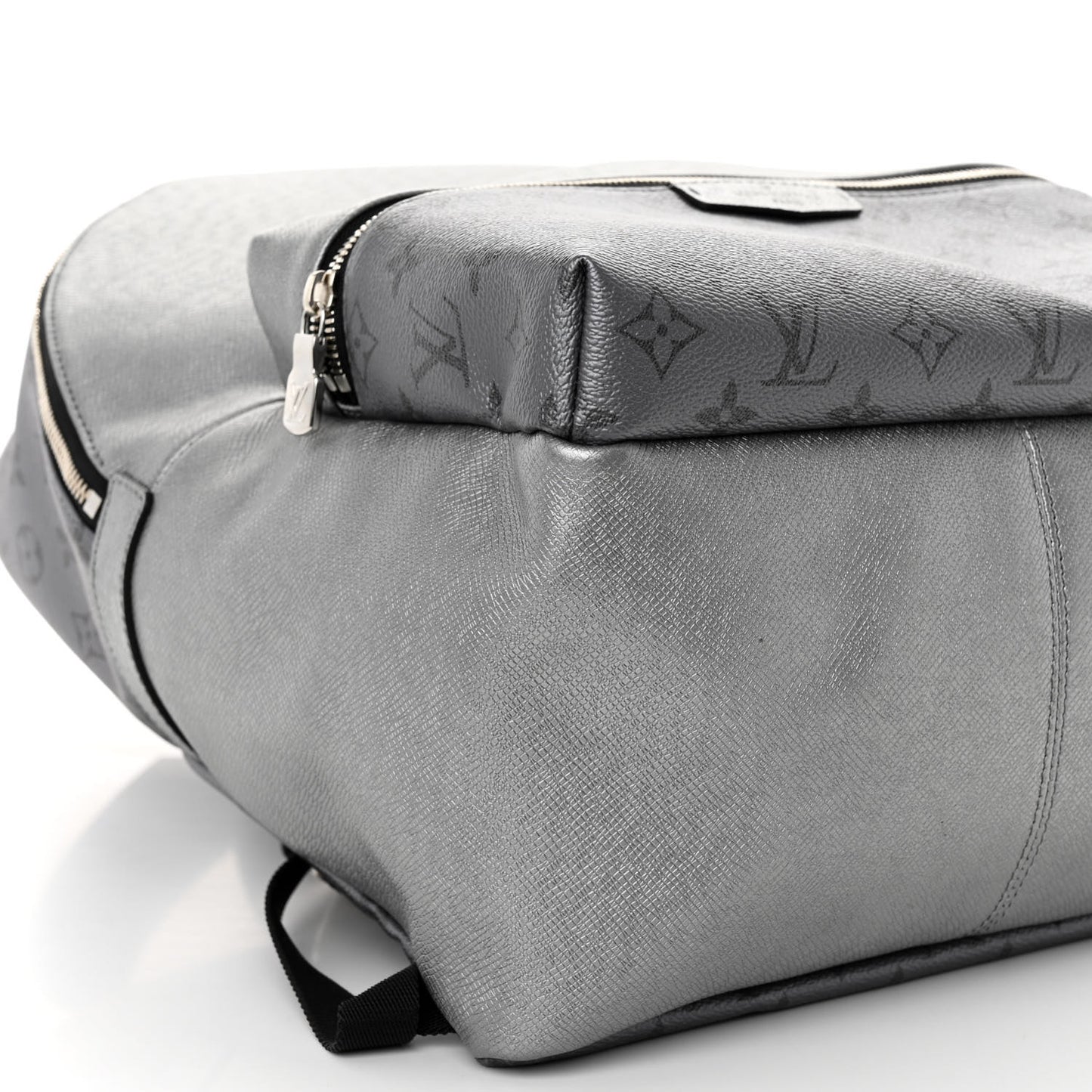 Monogram Taiga Discovery Backpack PM Silver