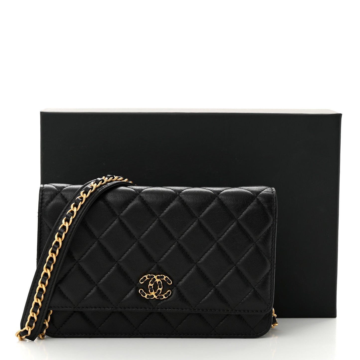 Lambskin Quilted Infinity Wallet On Chain WOC Black