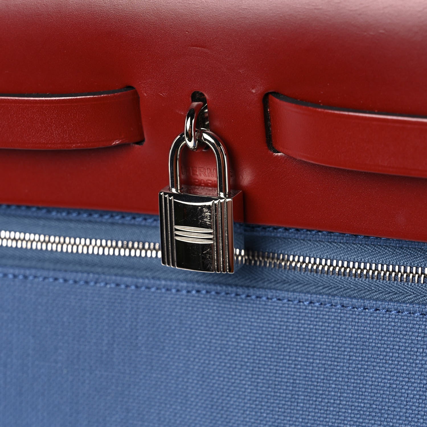 Hermes Vache Hunter Toile Militaire Herbag Zip 31 PM Bleu Agate Rouge H 15 of 15