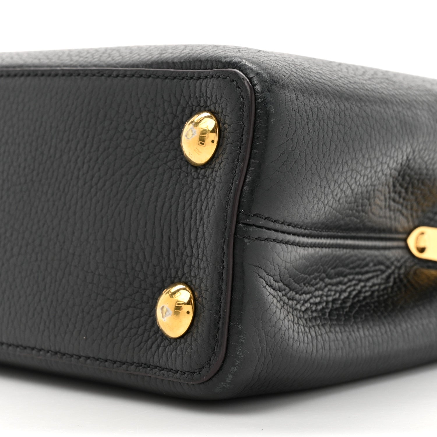 Louis Vuitton Taurillon Capucines BB Black 8 of 19