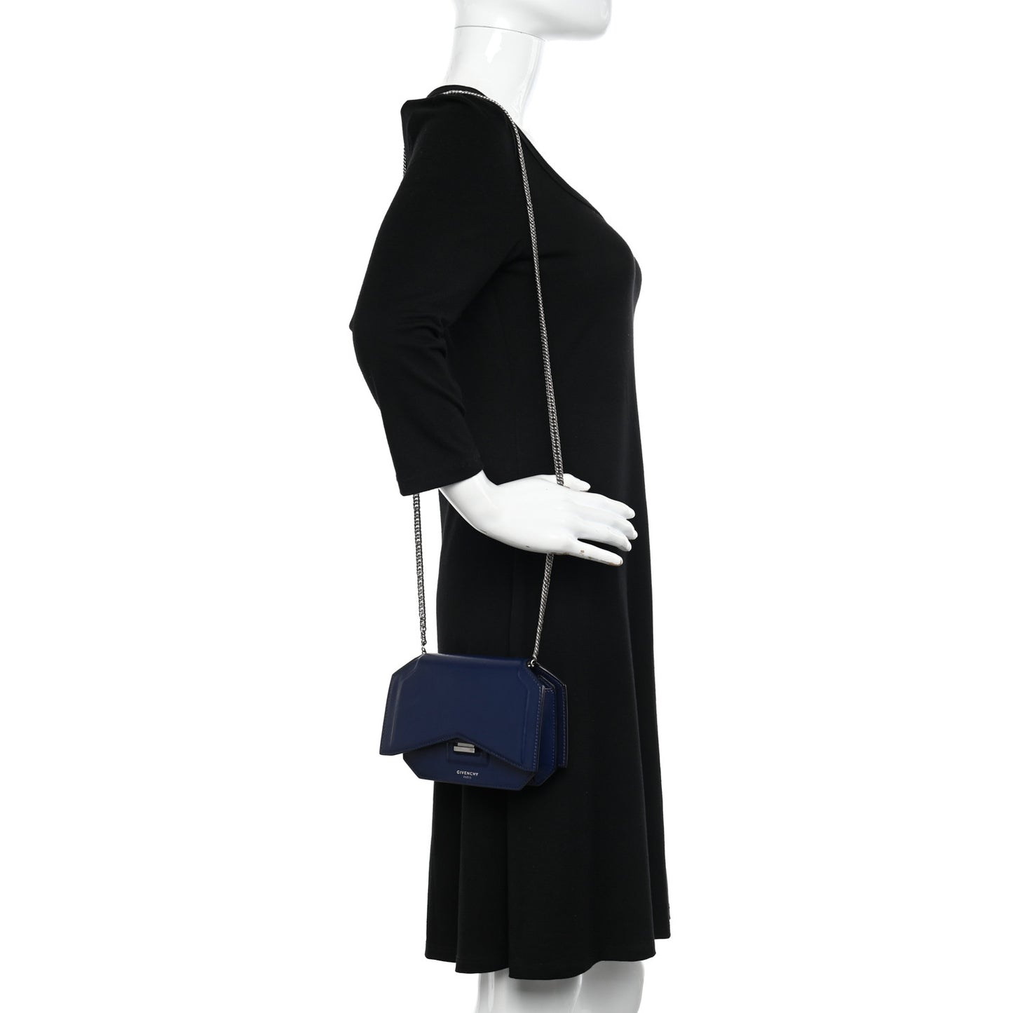 Calfskin Bow Cut Chain Wallet Navy