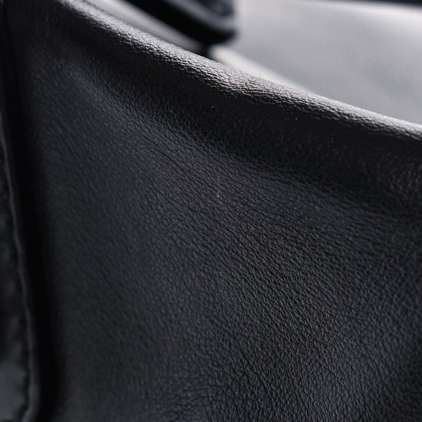 Calfskin Small Studded Star Pandora Black