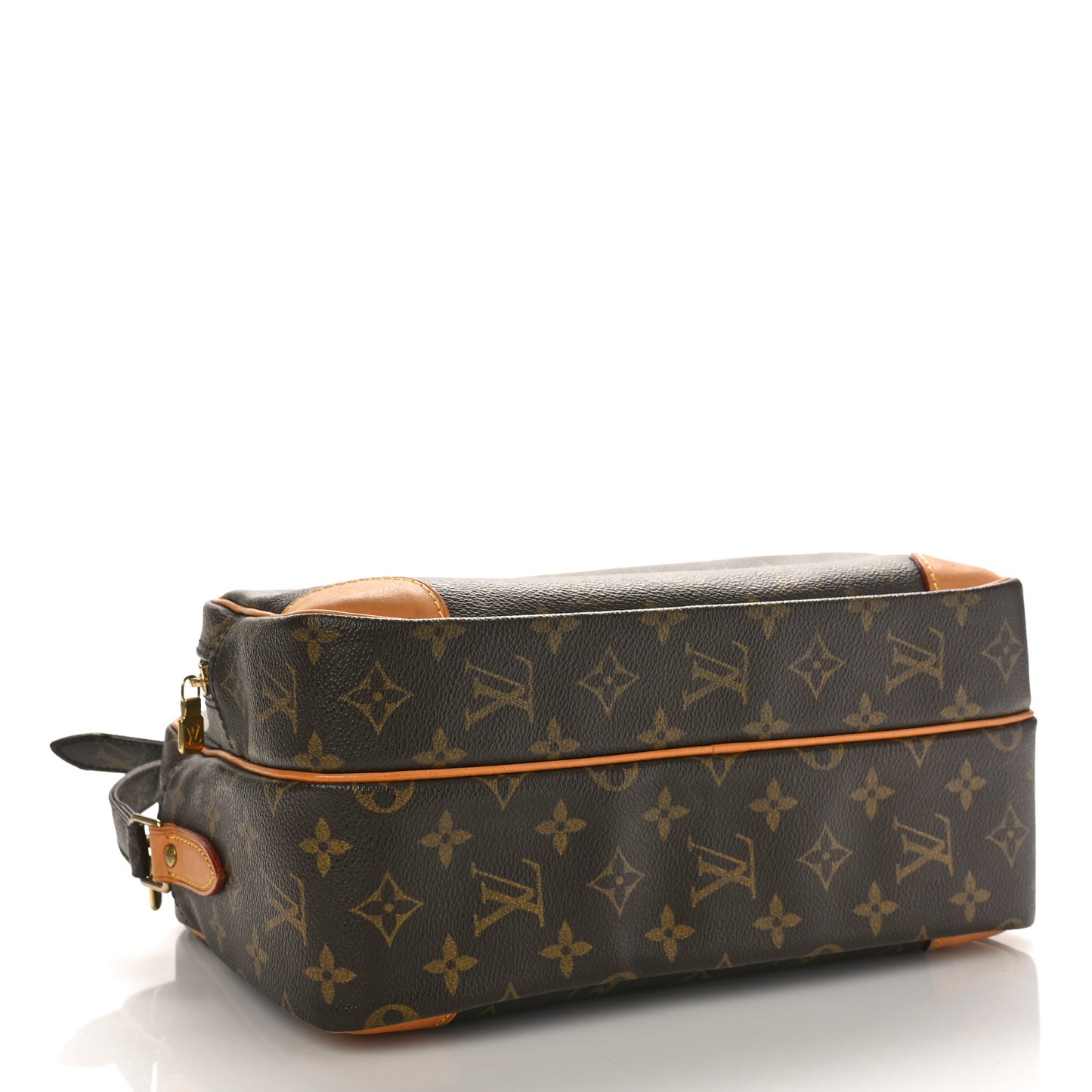 Monogram Nil 28