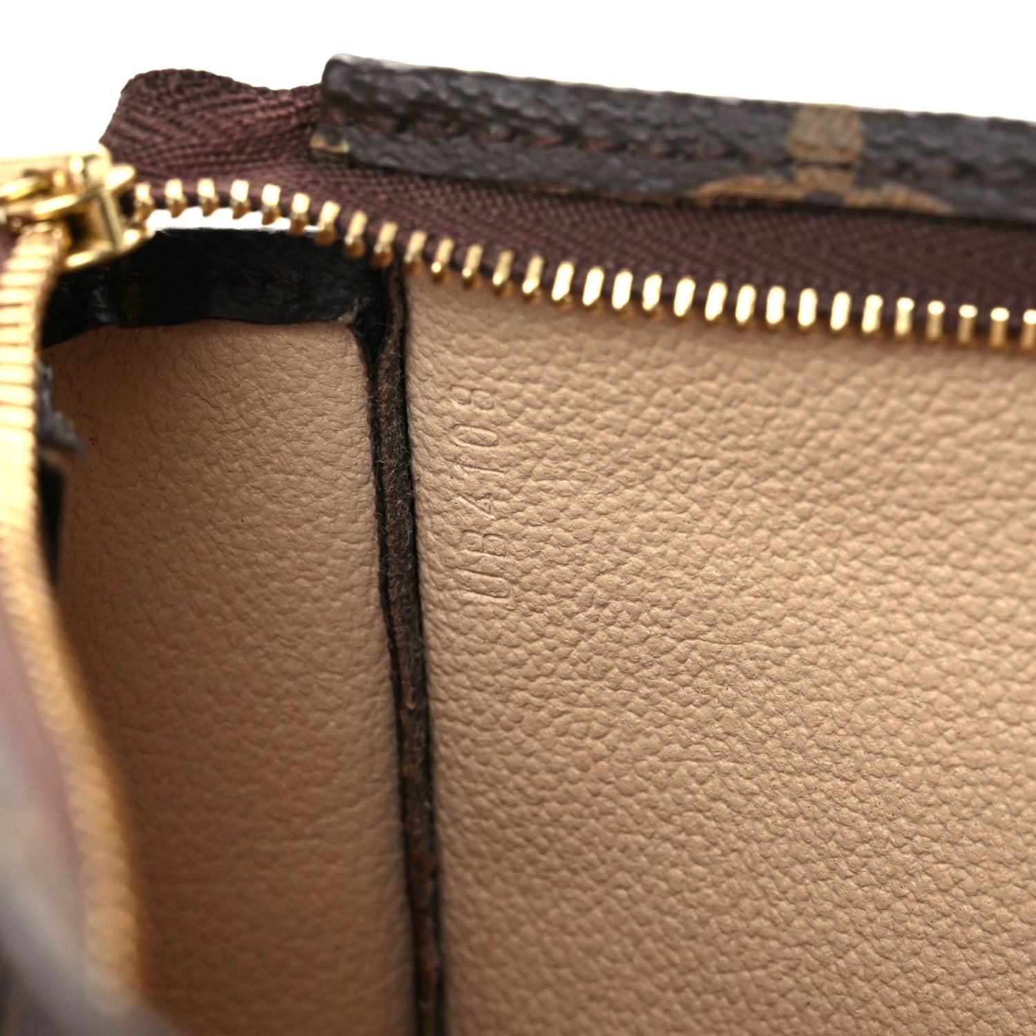 Louis Vuitton Monogram Toiletry Pouch 19 19 of 26