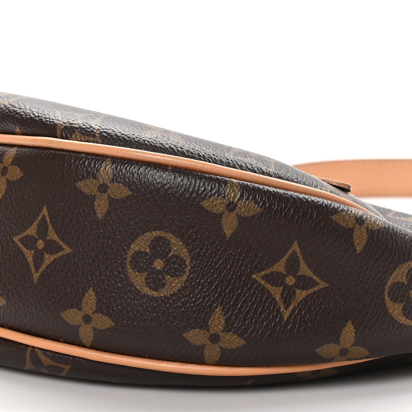 Monogram Loop
