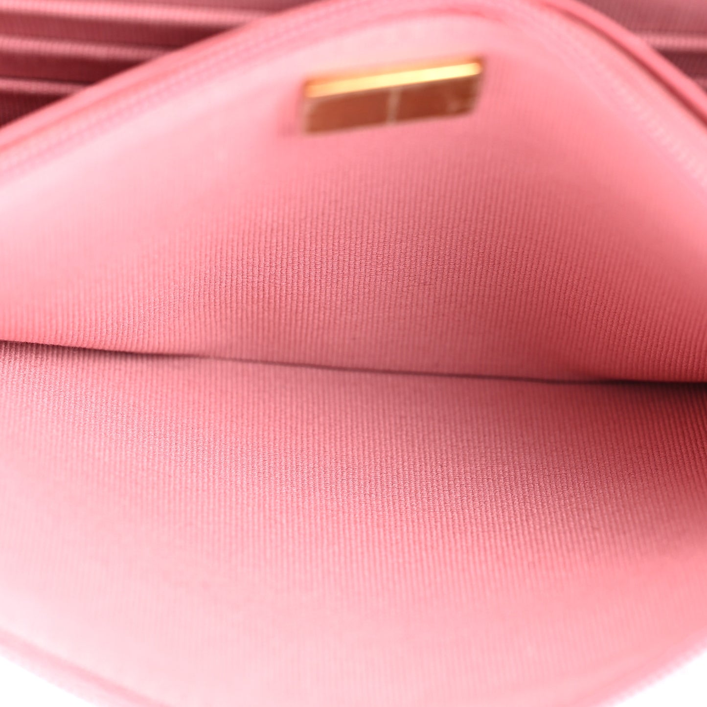 Caviar Quilted Wallet On Chain WOC Dark Pink