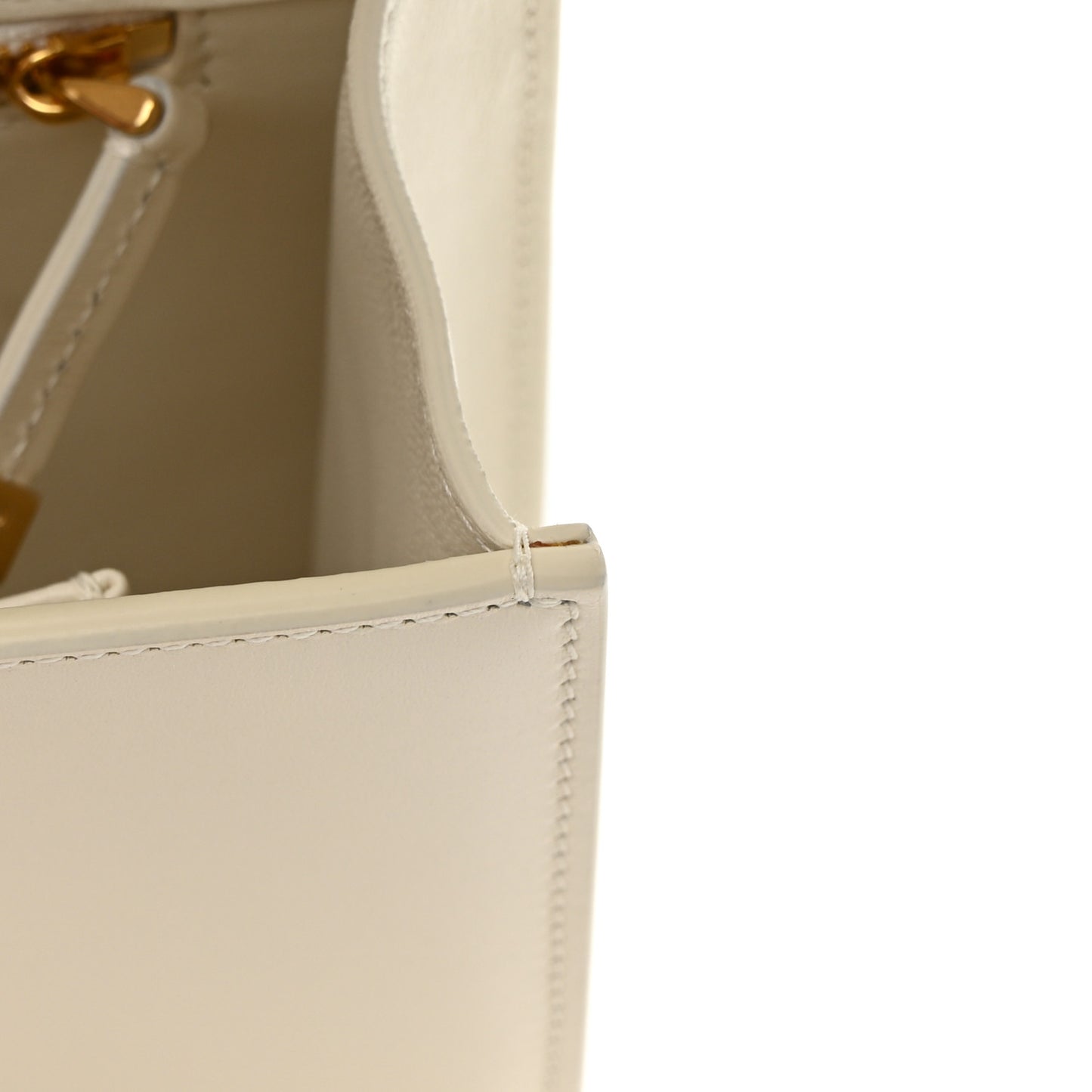 Box Calfskin 30 Montaigne Flap Bag Latte