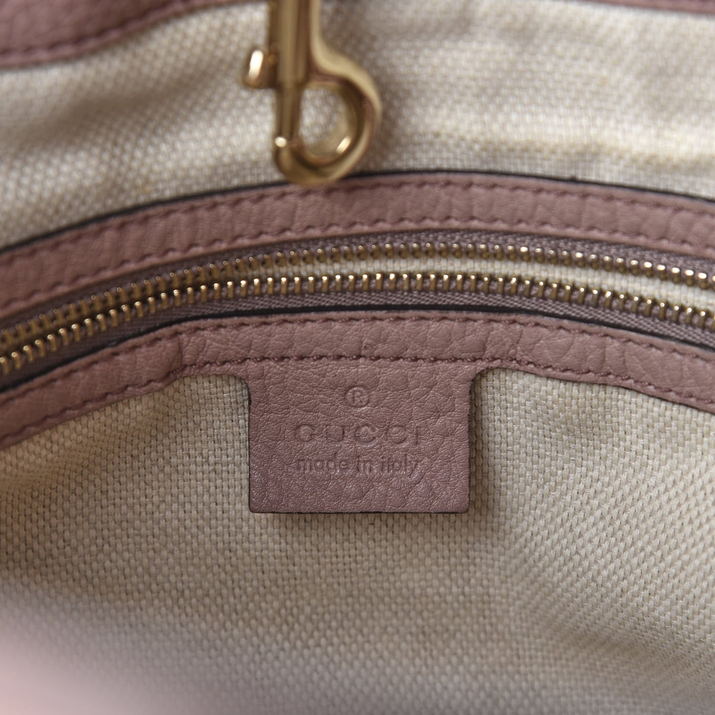 Pebbled Calfskin Medium Soho Chain Shoulder Bag Dark Cipria