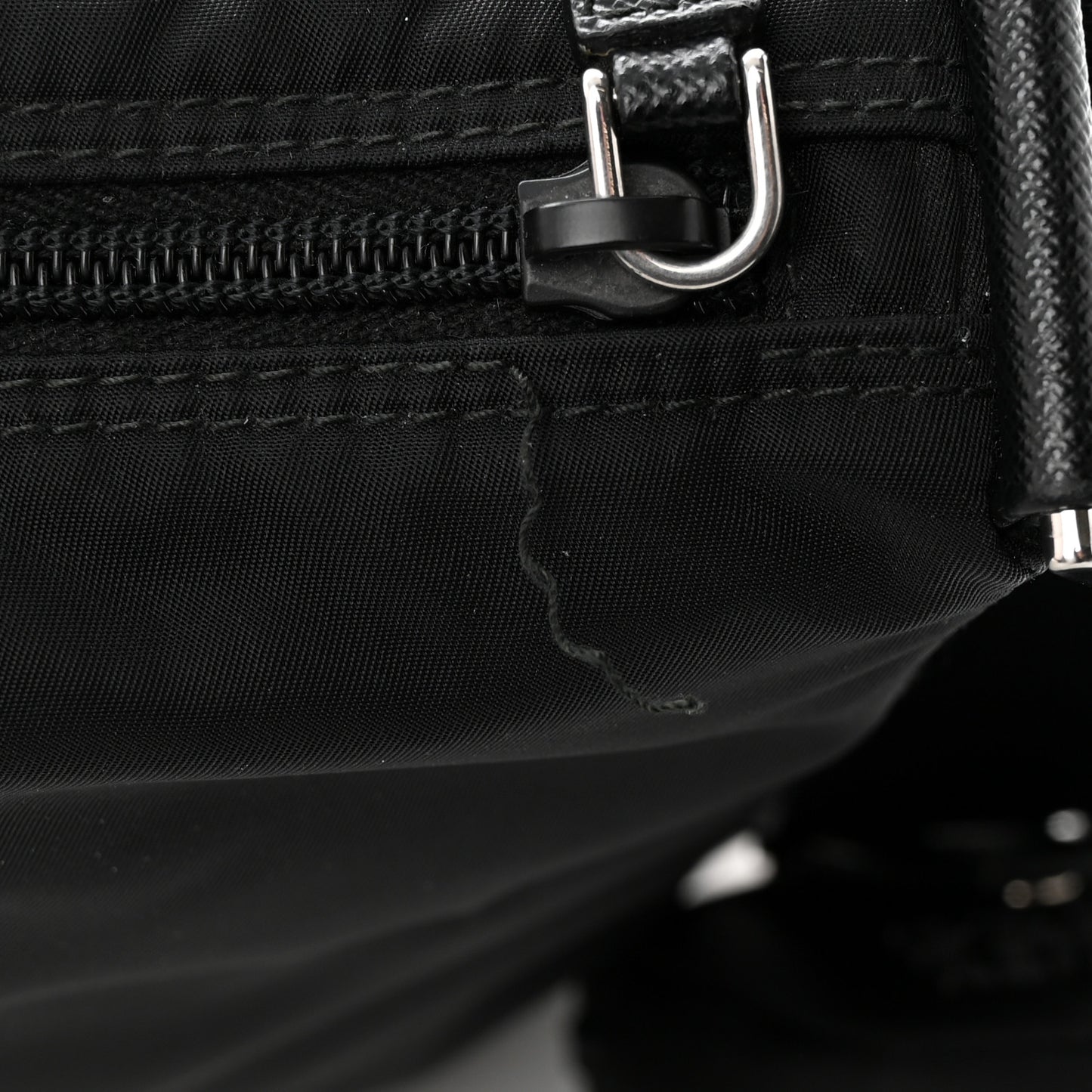 Tessuto Nylon Messenger Bag Black