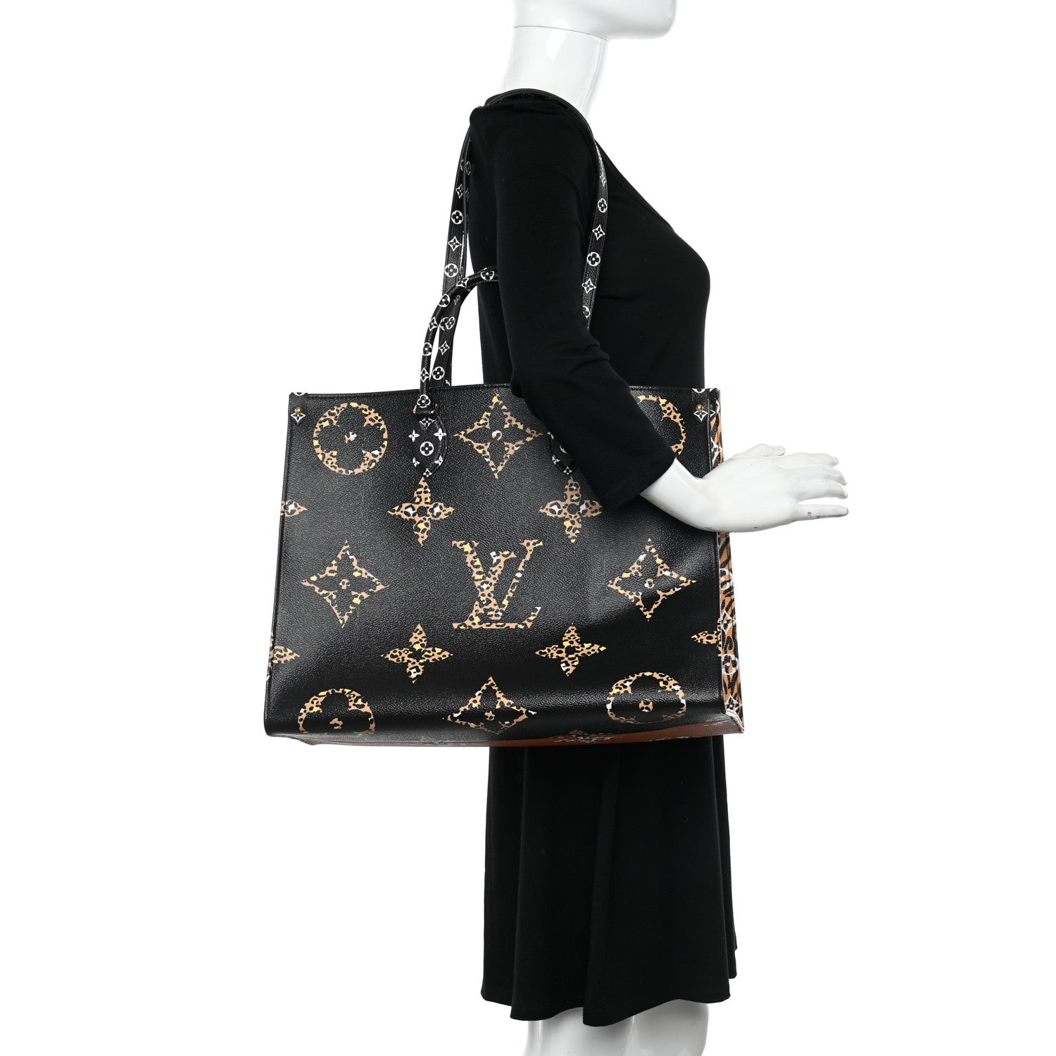 Louis Vuitton Monogram Giant Jungle Onthego GM Black 2 of 10