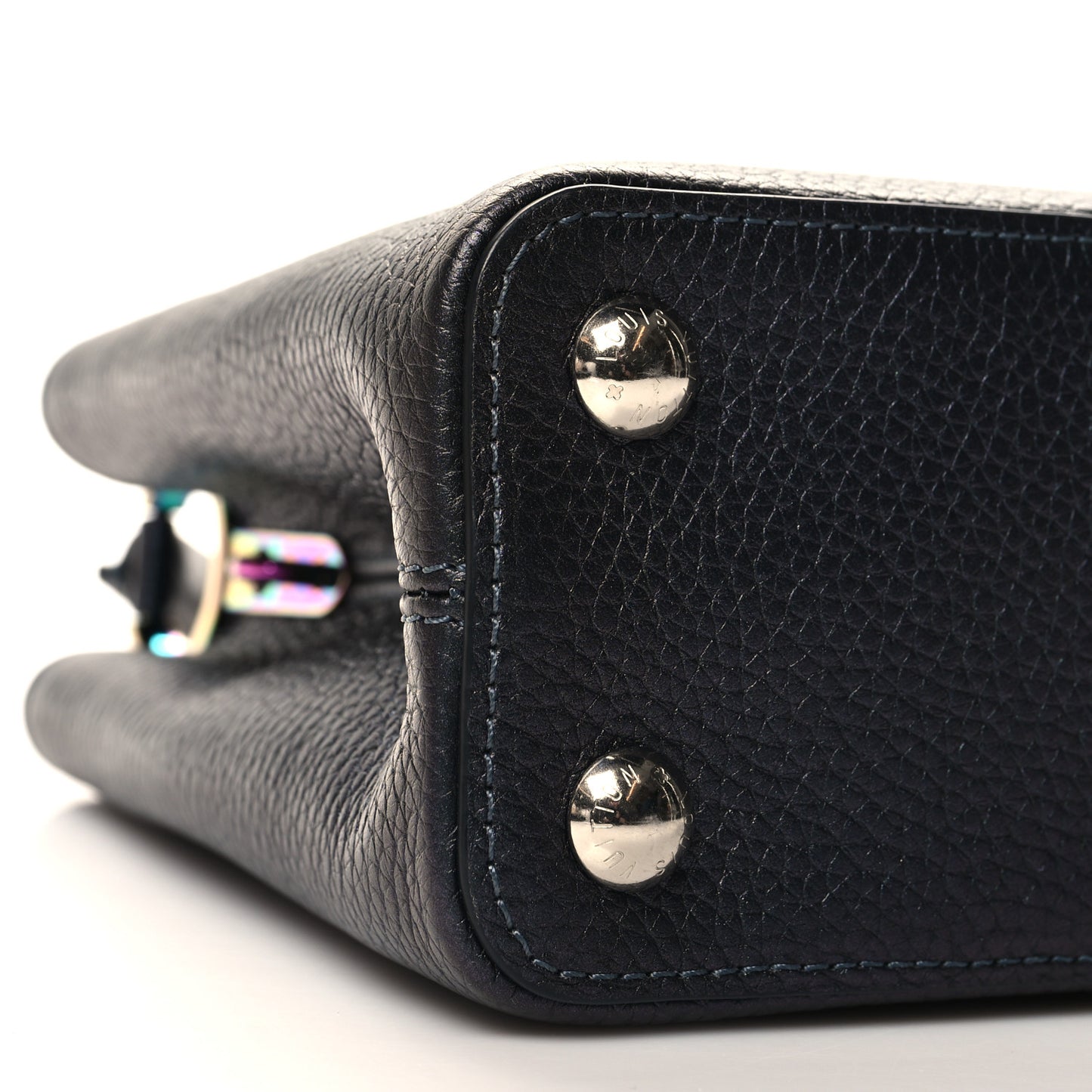 Taurillon Capucines BB Scarabeo Iridescent Black