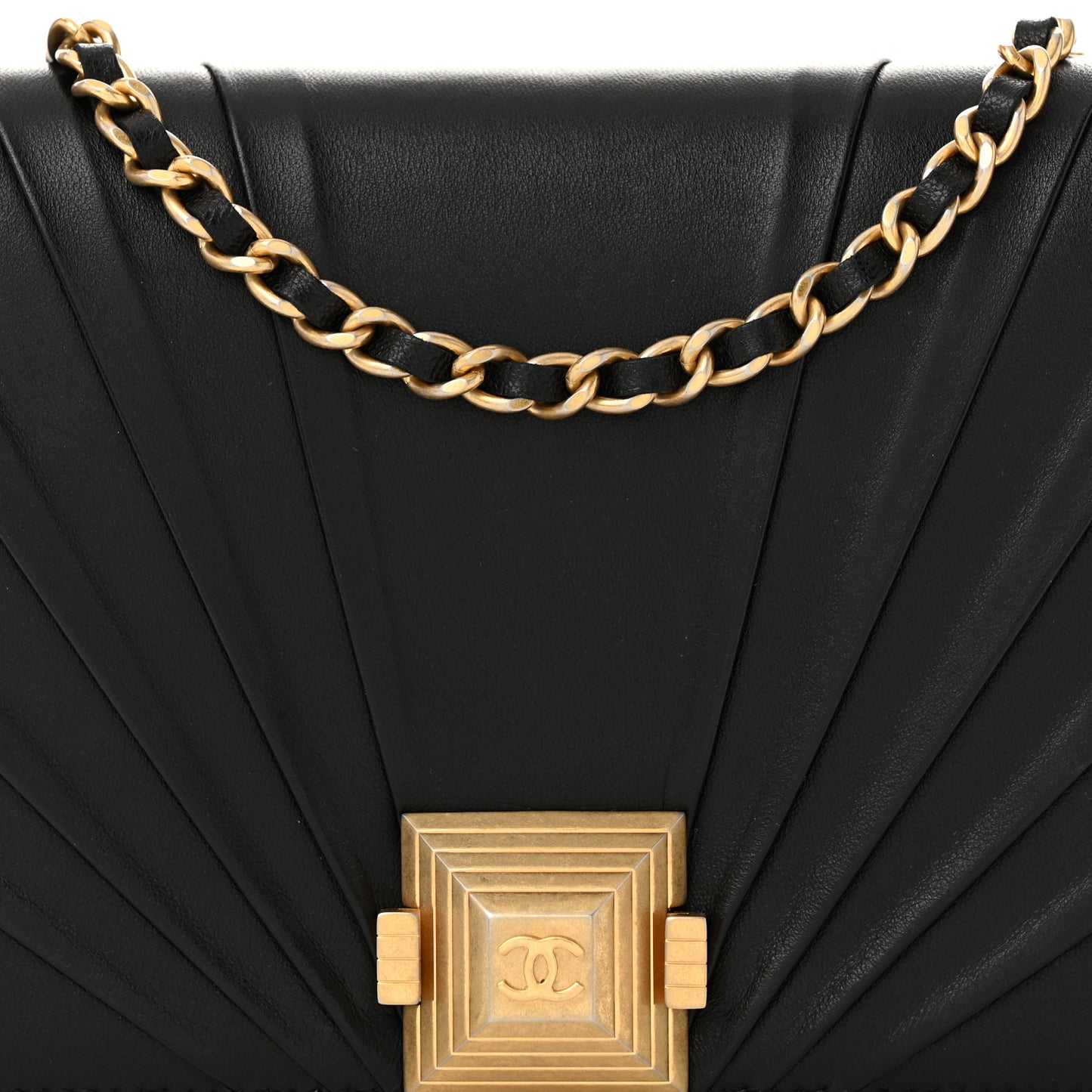 Lambskin Pyramid Wallet On Chain WOC Black