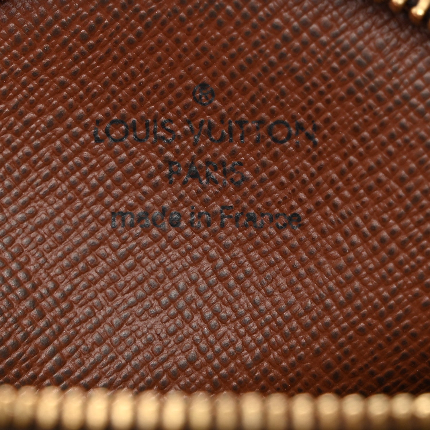 Louis Vuitton Monogram Round Coin Purse 6 of 7