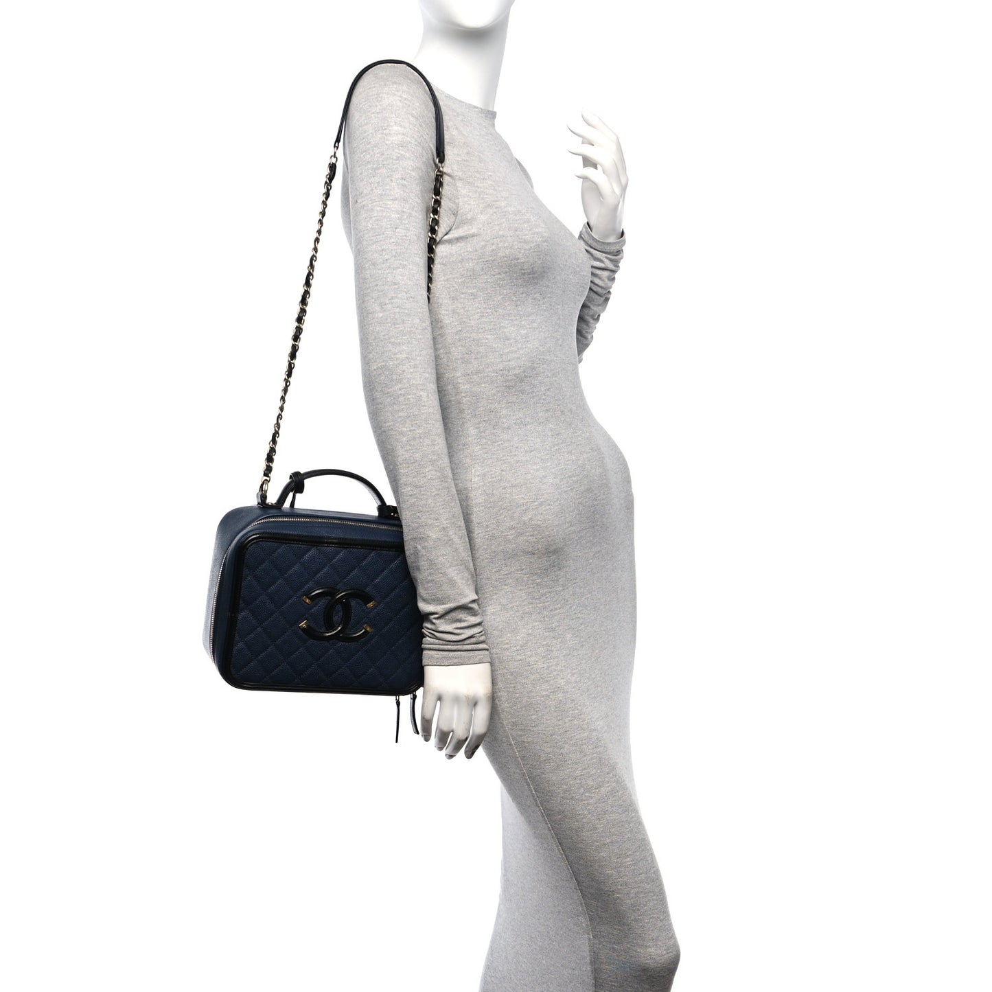 Caviar Quilted Large CC Filigree Vanity Case Navy Black