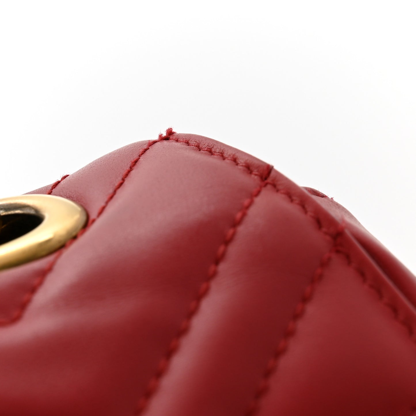 Calfskin Matelasse Small GG Marmont Shoulder Bag Hibiscus Red
