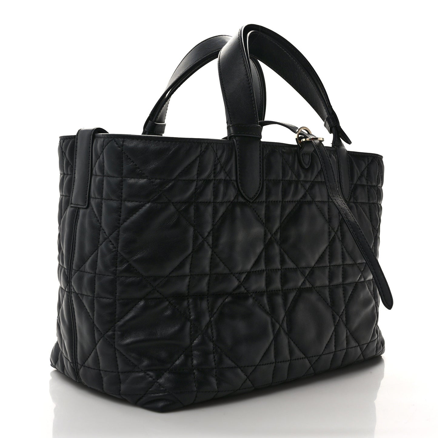 Calfskin Macrocannage Medium Toujours Black