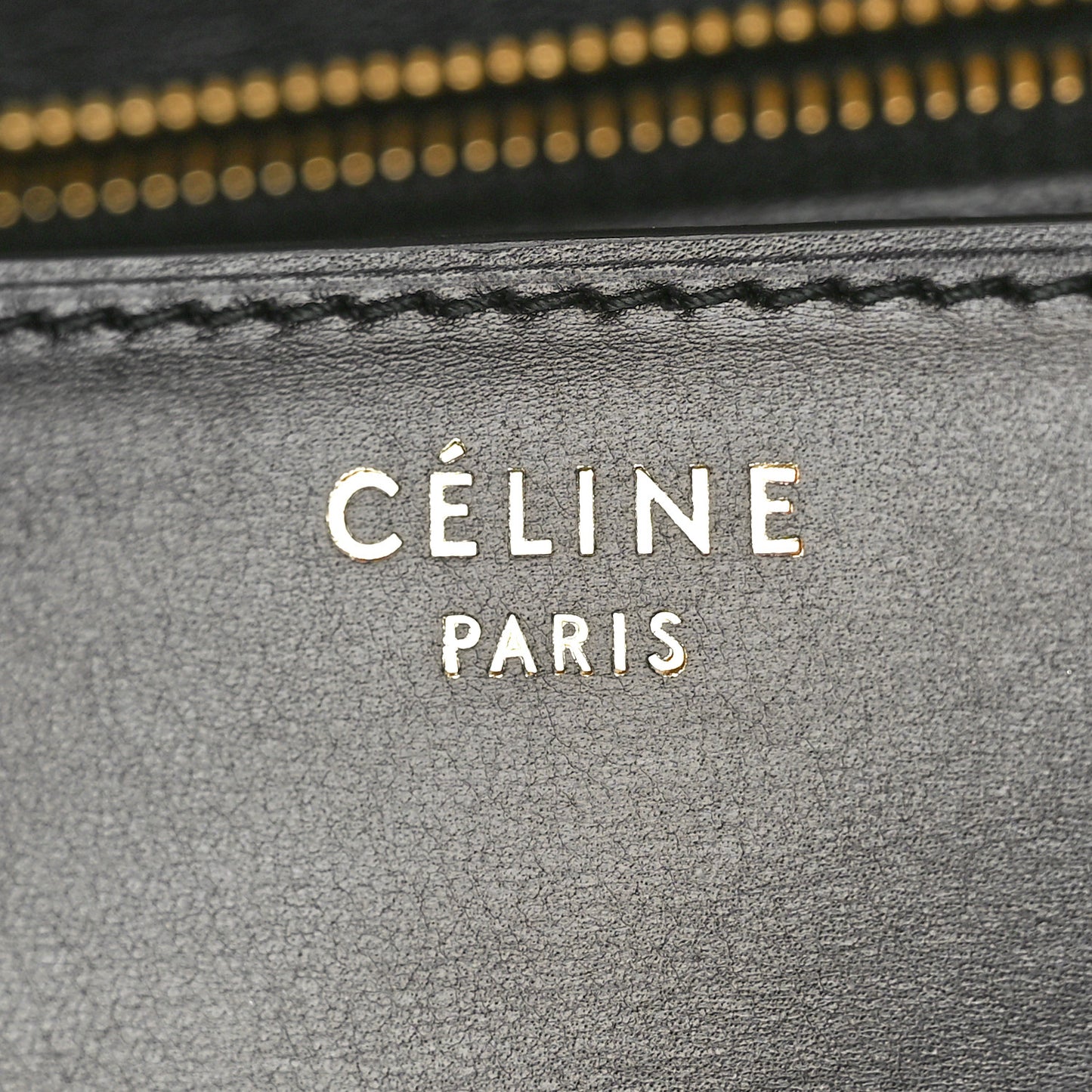 Box Calfskin Medium Classic Box Flap Black