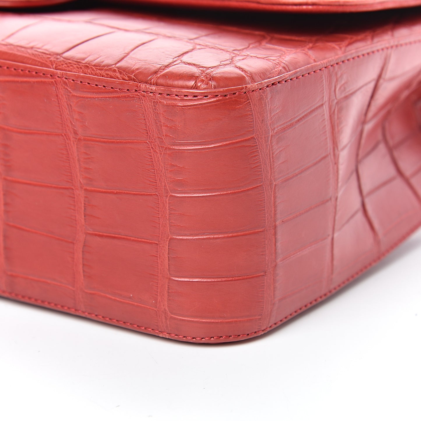 Matte Alligator Jumbo Single Flap Red