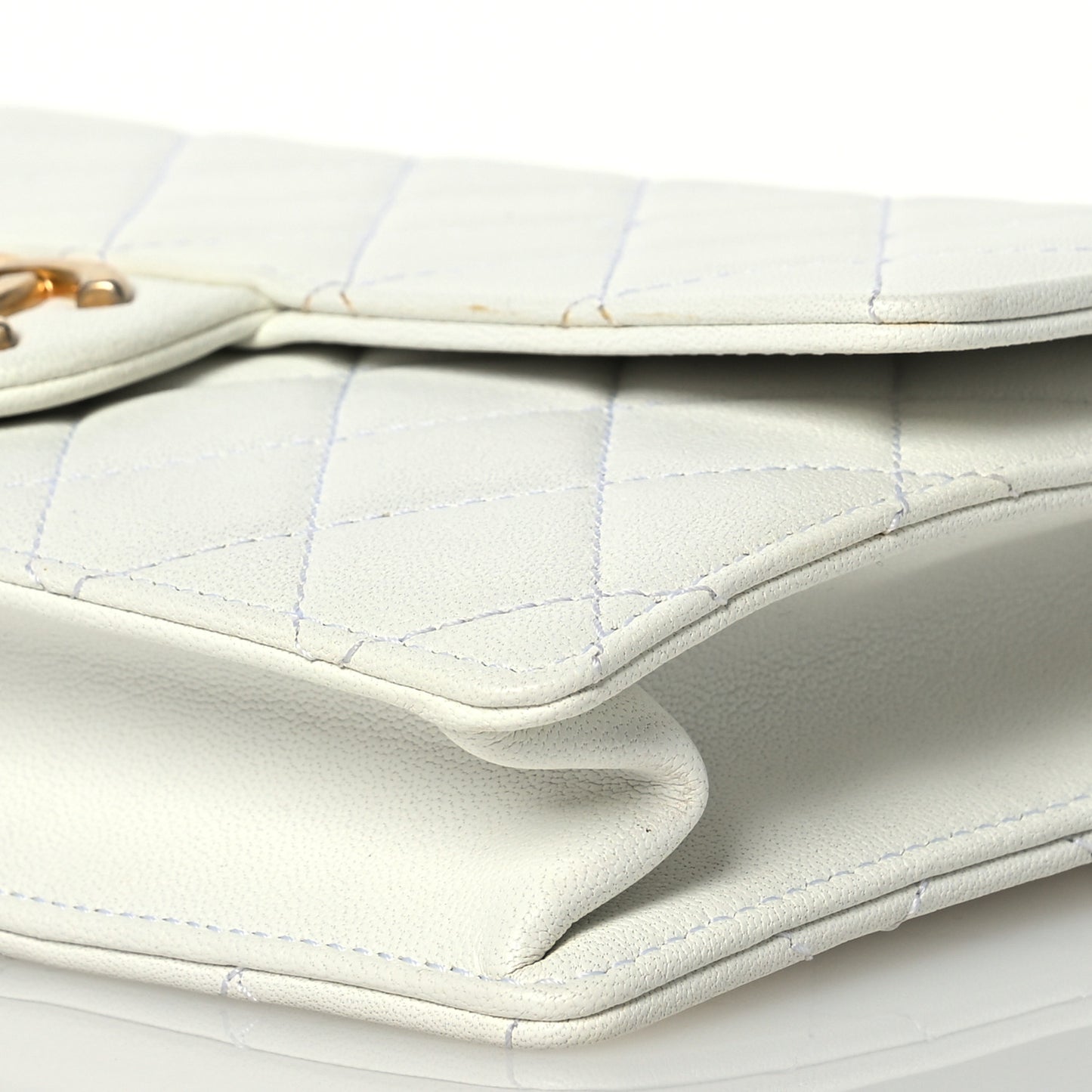 Lambskin Quilted Small Chic Pearls Flap White